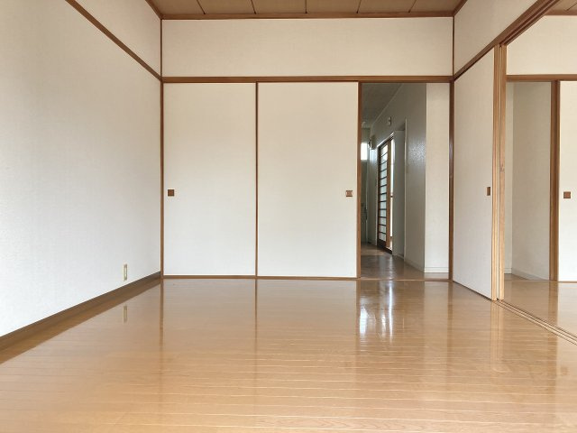 第2コーポイシヤマの居間・リビング