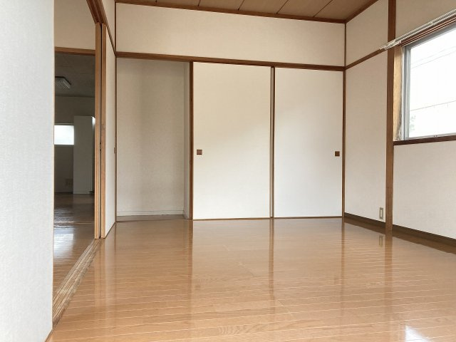 第2コーポイシヤマの洋室