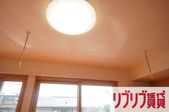 ロイヤルクレッセント西登戸　弐番館の設備
