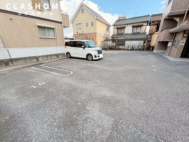 東浦カルチャービル　　刈谷市近郊の賃貸はクラスホームの駐車場