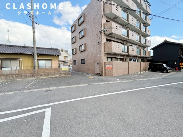 東浦カルチャービル　　刈谷市近郊の賃貸はクラスホームの駐車場
