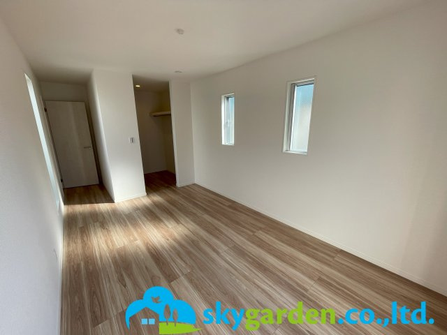 藤沢市善行　未入居戸建　全2棟2号棟の洋室