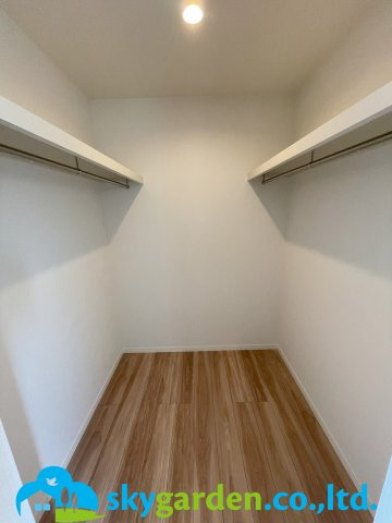 藤沢市善行　未入居戸建　全2棟2号棟の収納