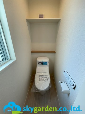 藤沢市善行　未入居戸建　全2棟2号棟のトイレ