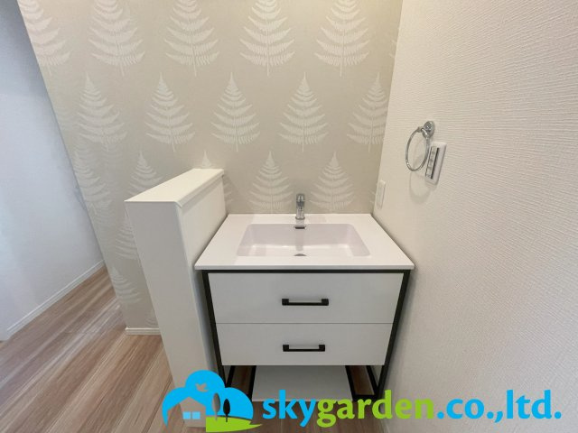 藤沢市善行　未入居戸建　全2棟2号棟の独立洗面台