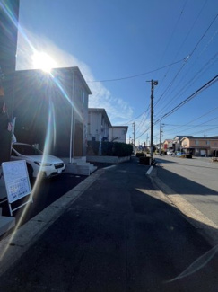 【前面道路含む現地写真】