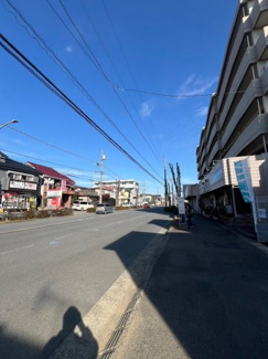 【前面道路含む現地写真】