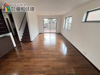 【居間・リビング】 | 神戸市西区池上2丁目 中古戸建