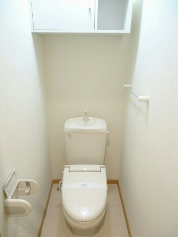 フロラシオン　草間のトイレ|落ち着いた色調のトイレです