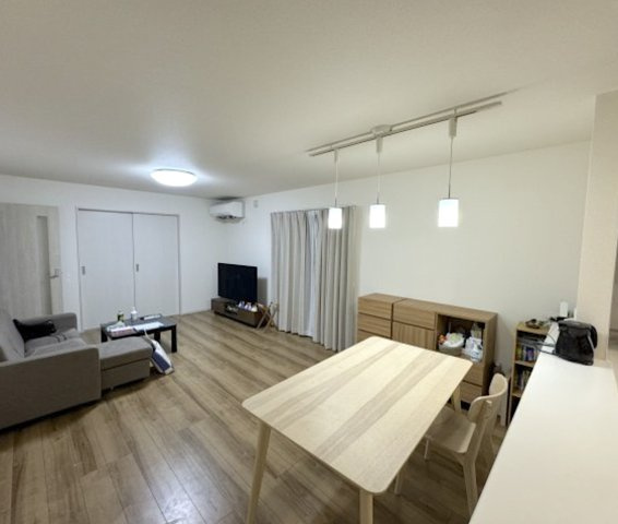 【居間・リビング】 | 寄居町大字赤浜　中古戸建