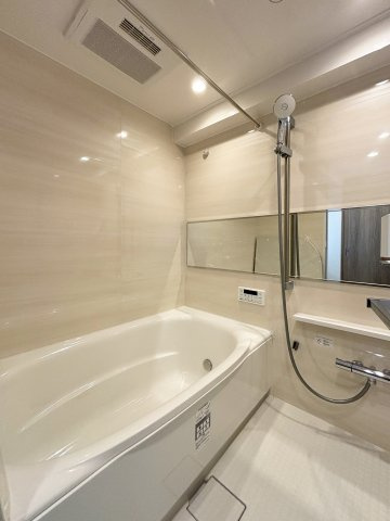 ダイアパレス東陽町　角　部屋　リ　ノベーションの浴室