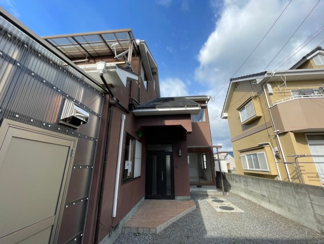 伊予市宮下中古戸建の外観|日当たり・通風良好！