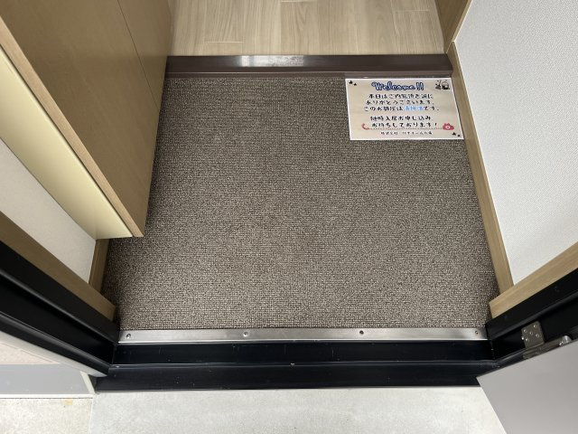 エスポワール雅Iの玄関