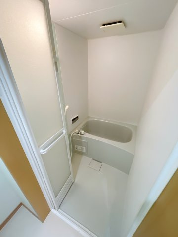 利回り7.71%　稼働率93％　木造アパート2棟（A棟・B棟）の浴室