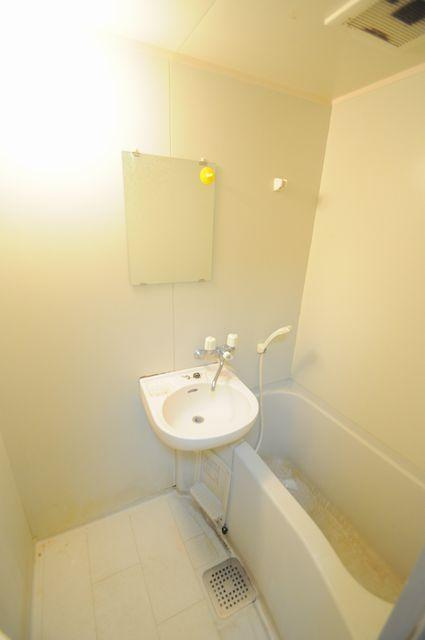 大阪市城東区放出西３丁目の賃貸マンションの浴室