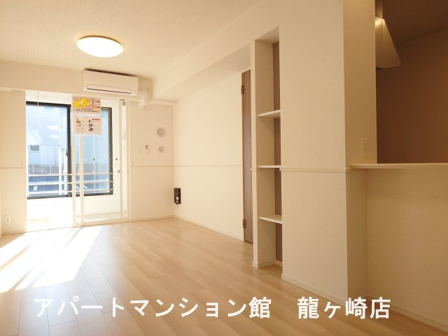 シェノンⅢの居間・リビング