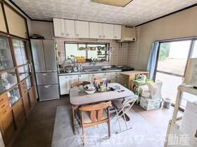 中古戸建　山名町の居間・リビング|使いやすい居間です