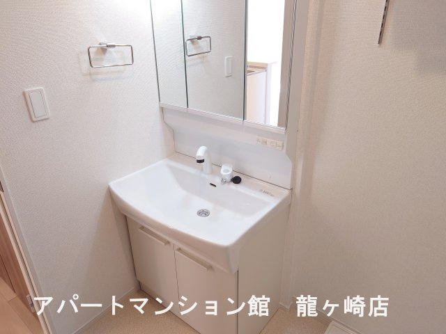 シェノンⅢの独立洗面台