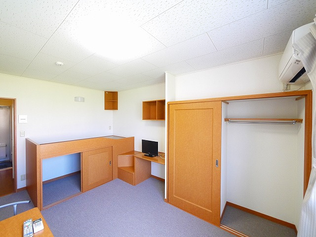 レオパレスセジュールの洋室