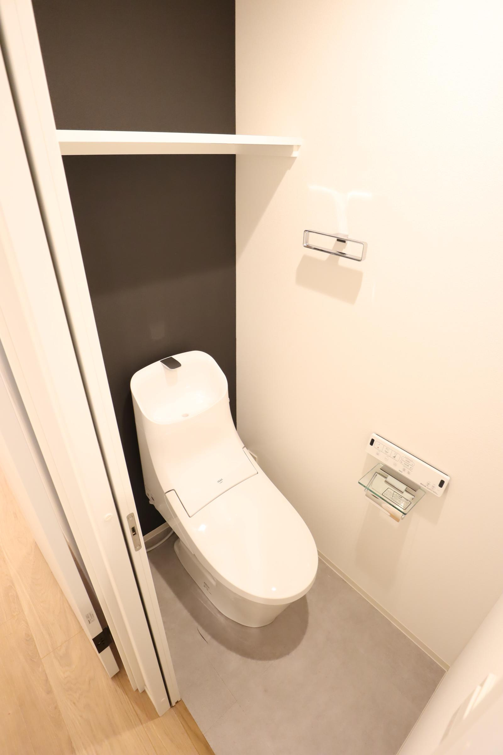 大阪市都島区片町１丁目の賃貸マンションのトイレ