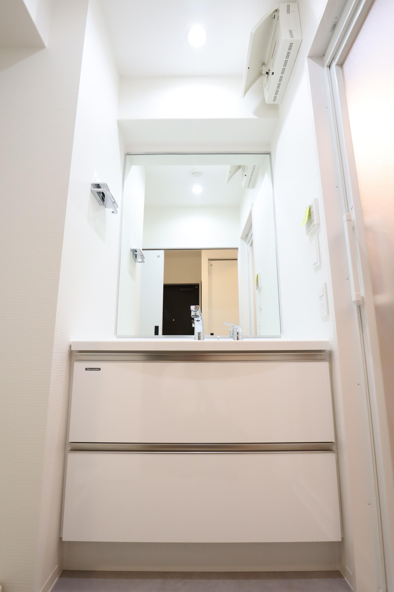 大阪市都島区片町１丁目の賃貸マンションの洗面所