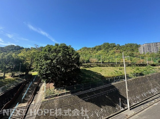 【展望】 | バルコニーからの眺望です♪緑豊かな住環境です！！季節を感じられる眺望です！！