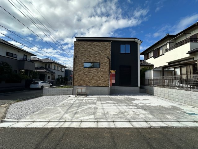 【成約】海老名市国分寺台5丁目　大型4LDKの駐車場