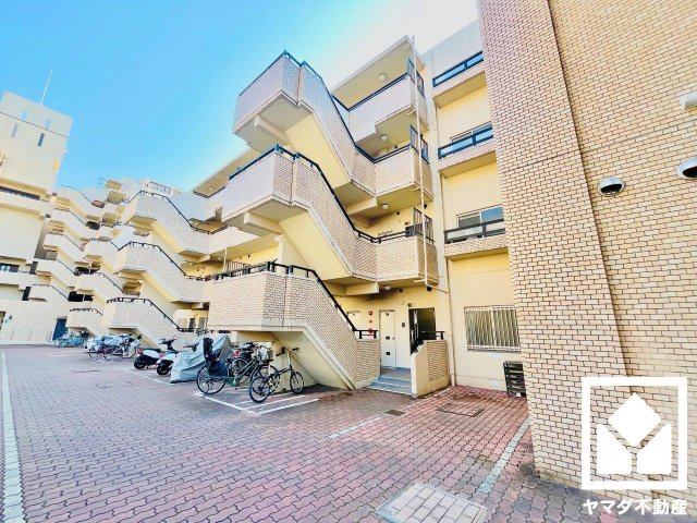 ルミエール葛野大路の外観