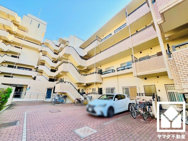 ルミエール葛野大路の外観