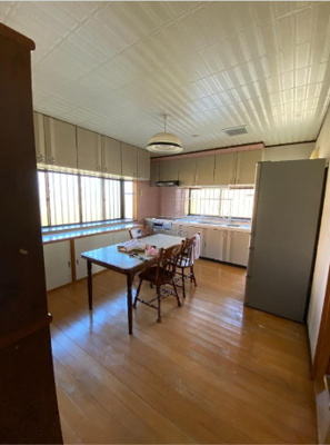 【洋室】 | 甲賀様富部借家