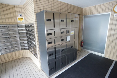 【その他共用部分】 | コスモパーク戸田壱番館 | 宅配ボックスございます。