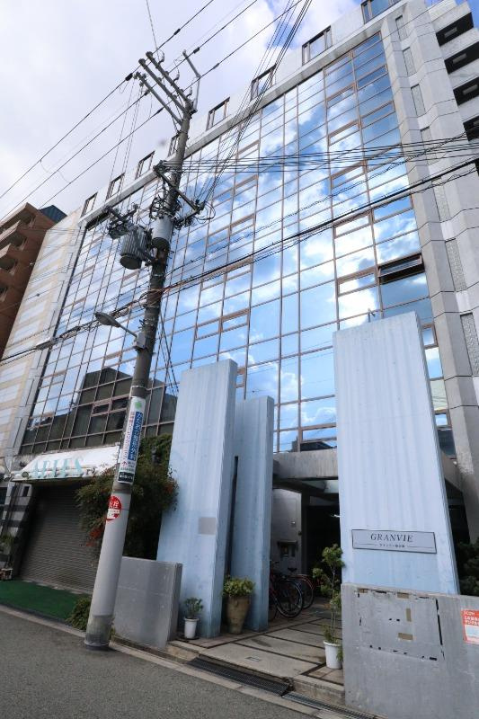 グランヴィ新大阪の外観