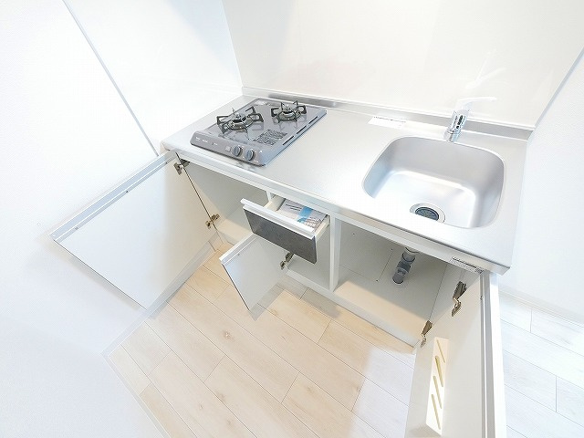 ジーメゾン奈良エルカーサのキッチン|コンパクトなキッチンで掃除もラクラク