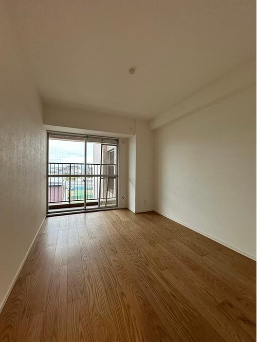 武庫川サニーハイツの洋室