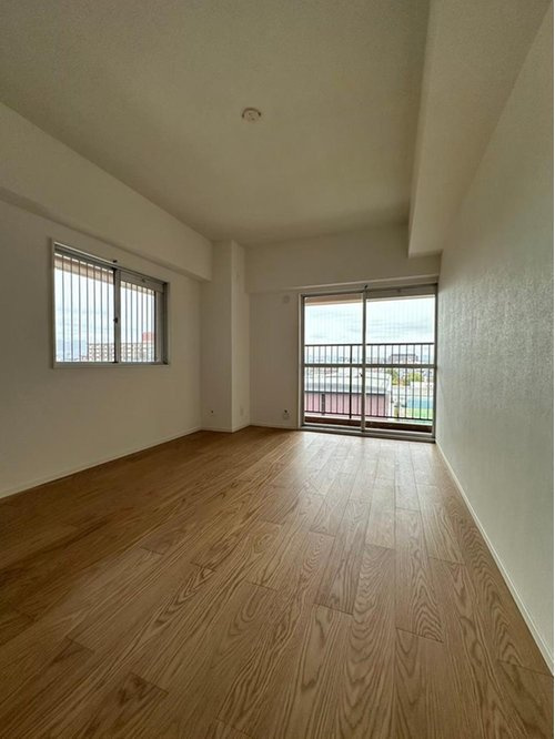 武庫川サニーハイツの洋室