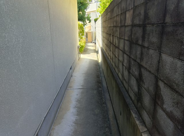 西宮市樋之池町　土地の周辺|西側通路