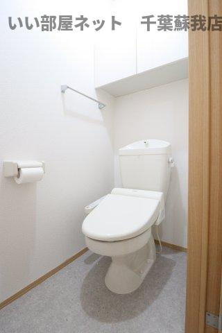 ベイリーフのトイレ|落ち着いた色調のトイレです