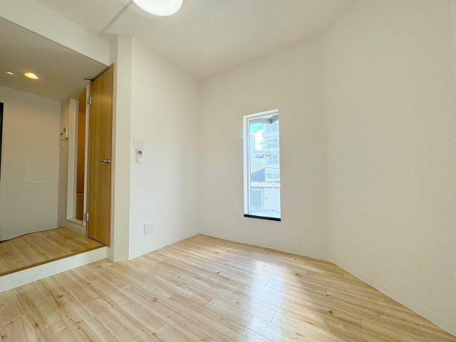 メゾンオパルの居間・リビング