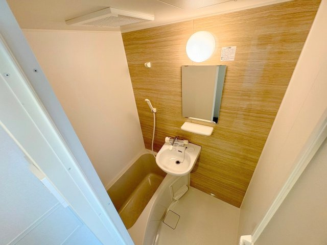 メゾンオパルの浴室