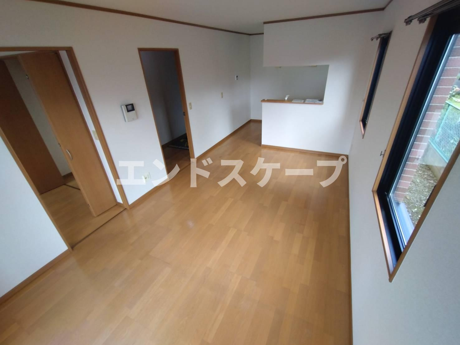 サンイーストの居間・リビング|高崎、前橋エリアのお部屋探しはエンドスケープまで！お客様の理想お聞かせ下さい♪
