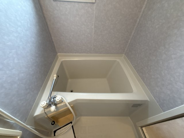 ディアス北条 E棟の浴室