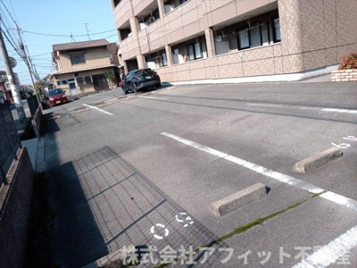 【駐車場】 | ランドマーク曙 弐番館