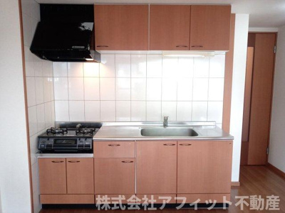 【キッチン】 | ランドマーク曙 弐番館 | 吊戸棚付き