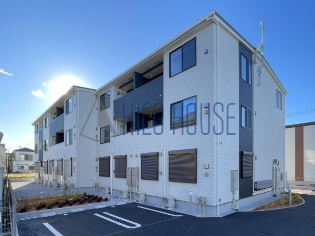 クレッセント毛呂山の外観