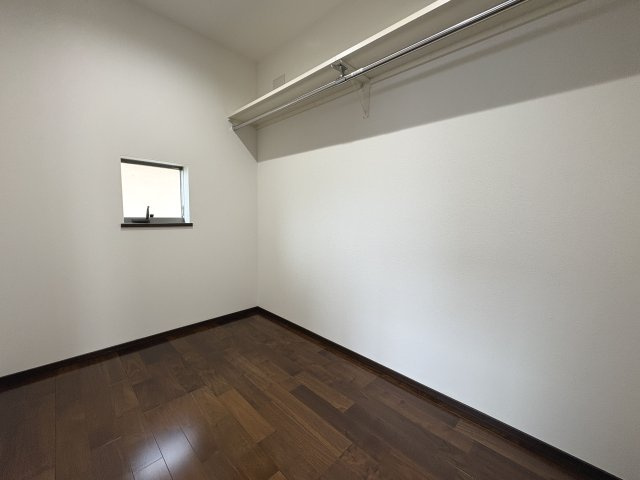 神戸市西区池上２丁目戸建の収納|WIC