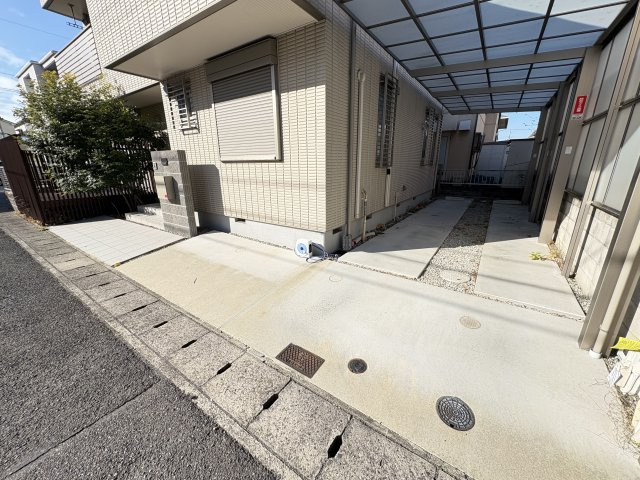 神戸市西区池上２丁目戸建の駐車場