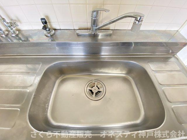 塩屋住宅２号棟のキッチン