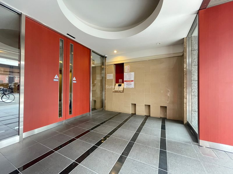 エスリード難波WESTの外観