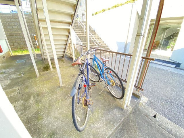 シャルムＡⅢ の駐車場