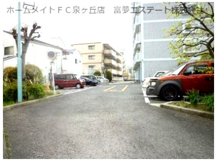 ドミール有住・光明池の駐車場